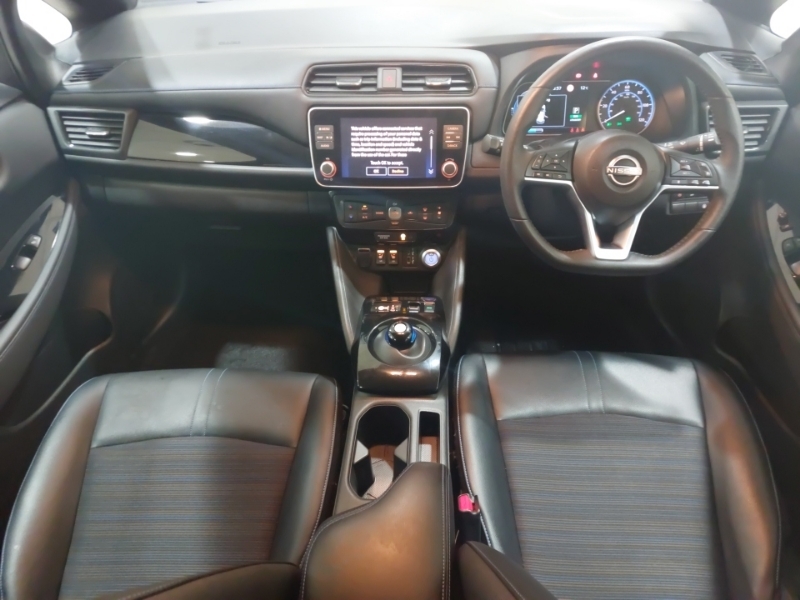Nissan Leaf 110Kw N-connecta 39Kwh Black #3