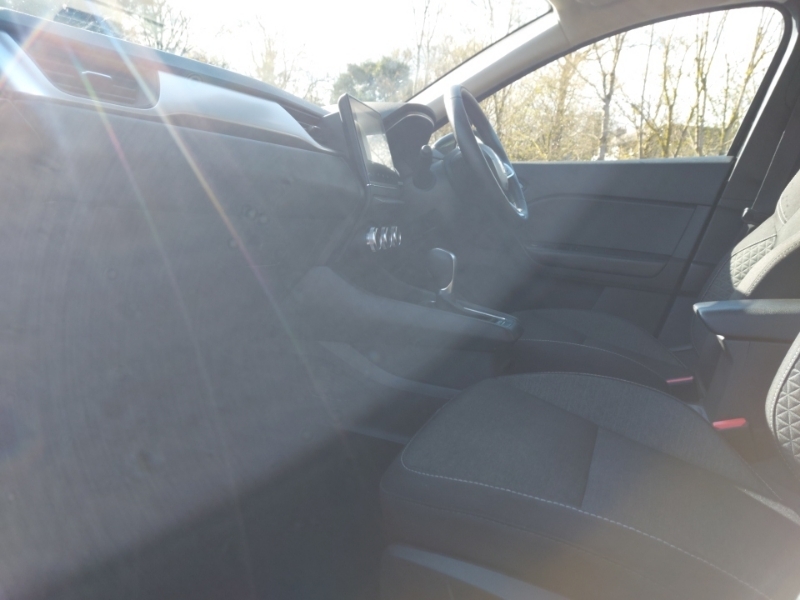 Renault Captur 1.6 E-tech Hybrid 145 Iconic Edition SA22GHZ Black #5