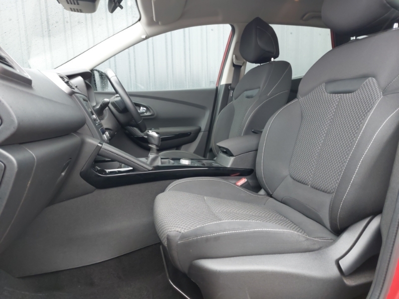 Renault Kadjar 1.6 Dci Dynamique Nav 4Wd Red #5