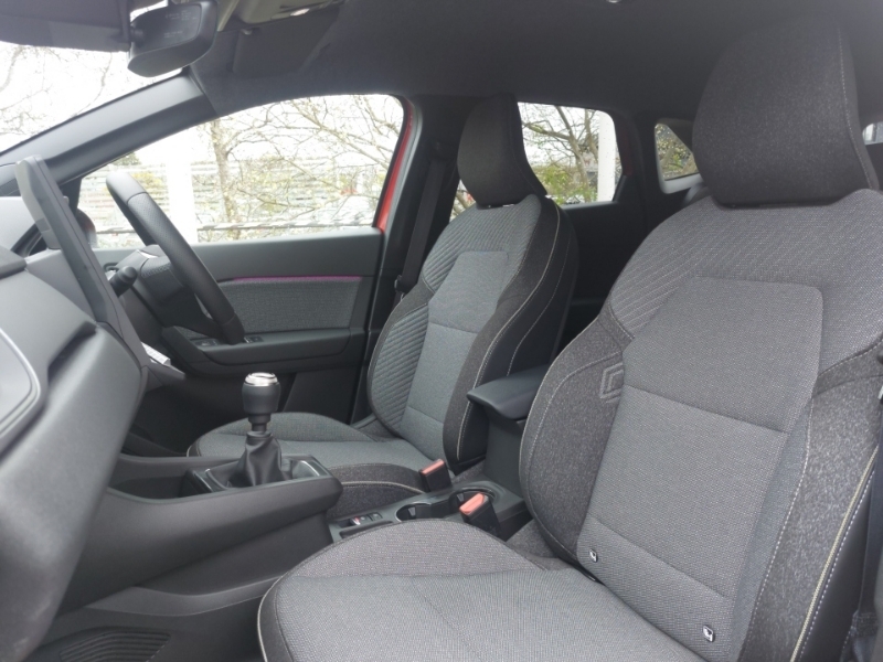 Renault Symbioz 1.3 Tce 140 Techno HK75USX Red #5