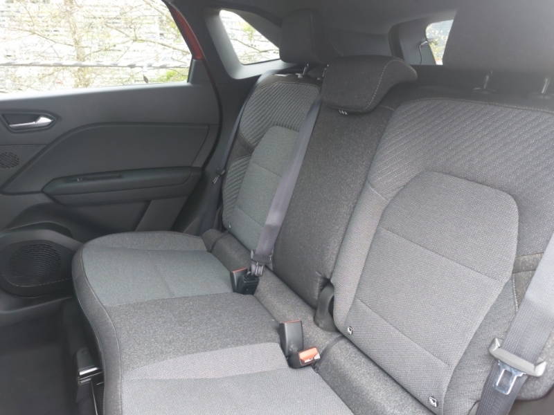 Renault Symbioz 1.3 Tce 140 Techno HK75USX Red #6