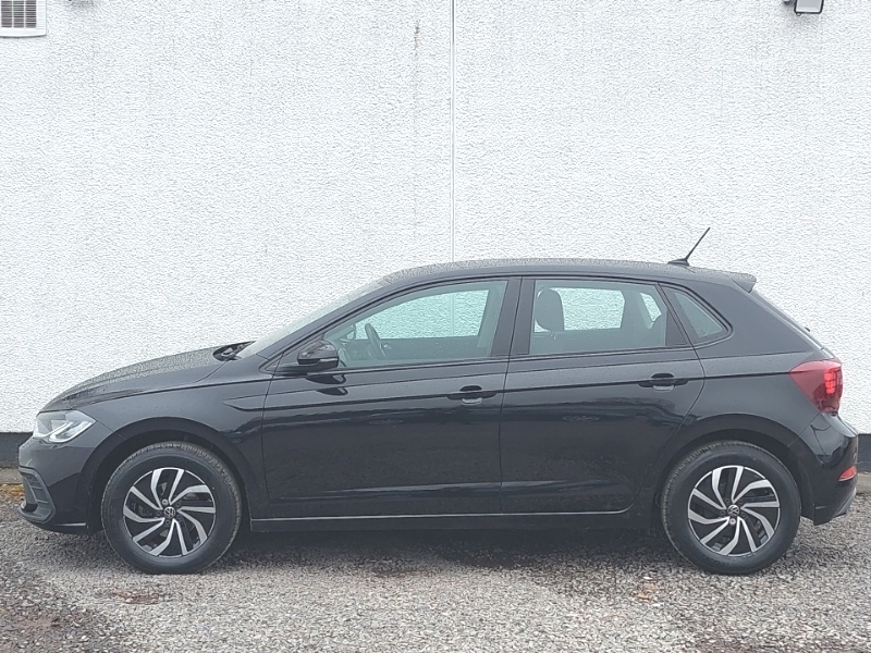 Volkswagen Polo 1.0 Tsi Life YE73WZV Black #4