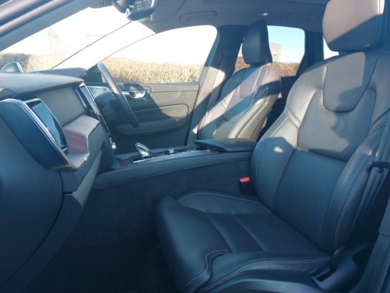 Volvo XC60 2.0 B5p Ultimate Dark Awd Geartronic LV73JZJ Black #5