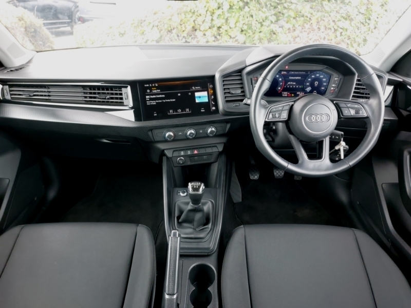 Audi A1 25 Tfsi Technik BK23MSX White #3