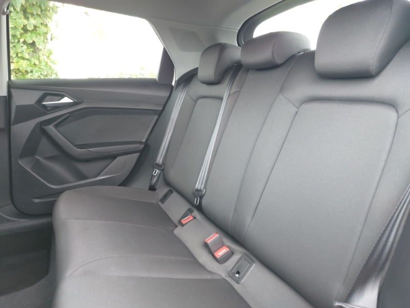Audi A1 25 Tfsi Technik BK23MSX White #6
