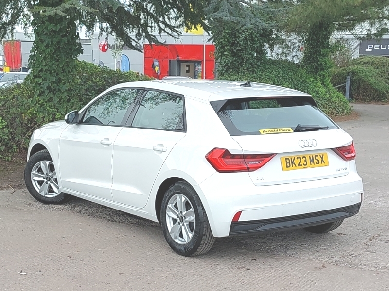 Audi A1 25 Tfsi Technik BK23MSX White #2