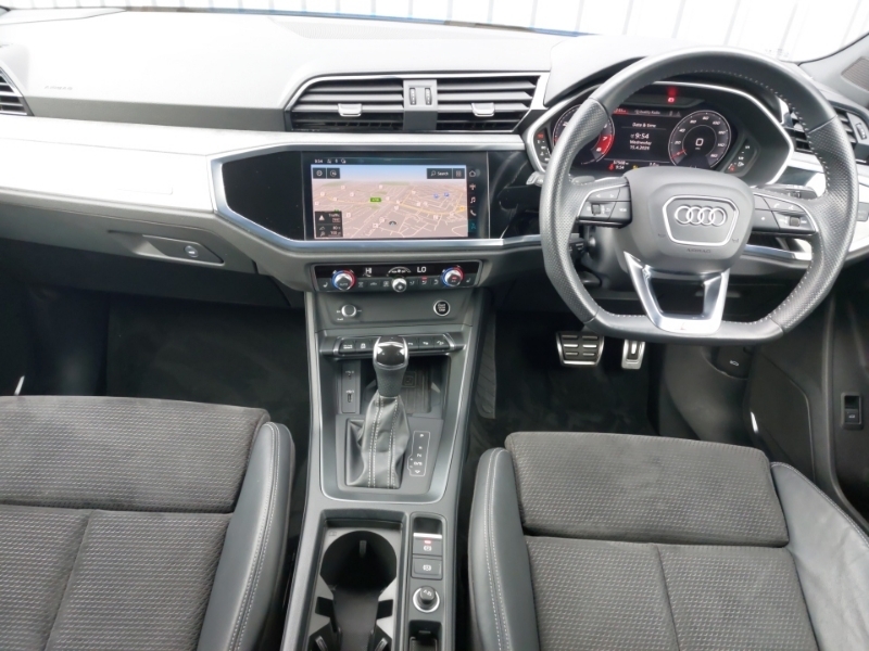 Audi Q3 45 Tfsi Quattro Vorsprung S Tronic KP70SRV Blue #3
