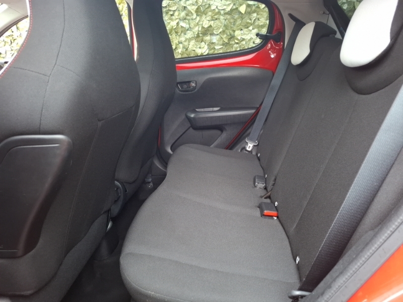 Citroen C1 1.0 Vti 72 Urban Ride SA69UWY Red #6