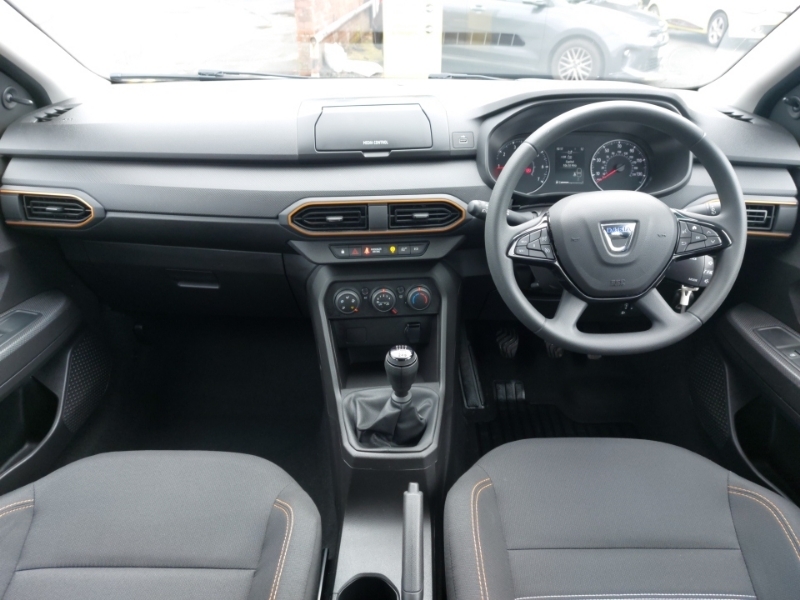 Dacia Sandero Stepway 1.0 Tce Essential SA72CNJ White #3