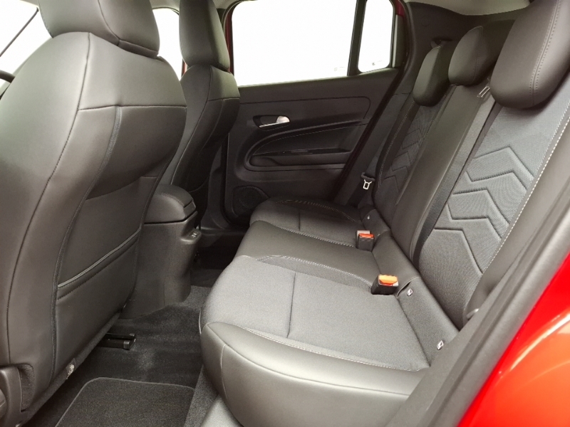 Jeep Avenger 1.2 Summit Red #6