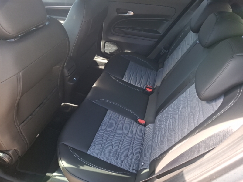 Jeep Avenger 1.2 E-awd E-hybrid Overland Dct Grey #6