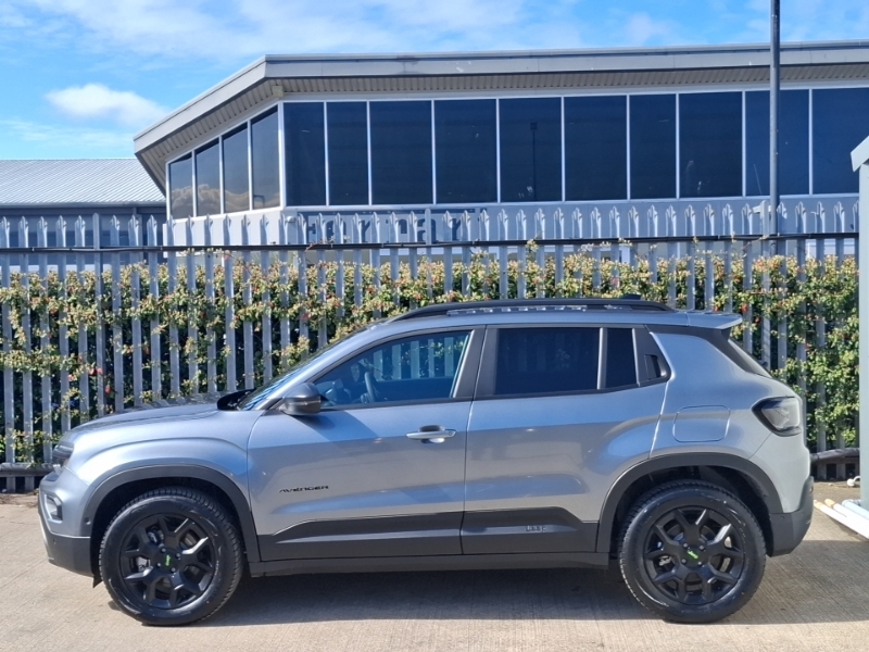 Jeep Avenger 1.2 E-awd E-hybrid Overland Dct Grey #4