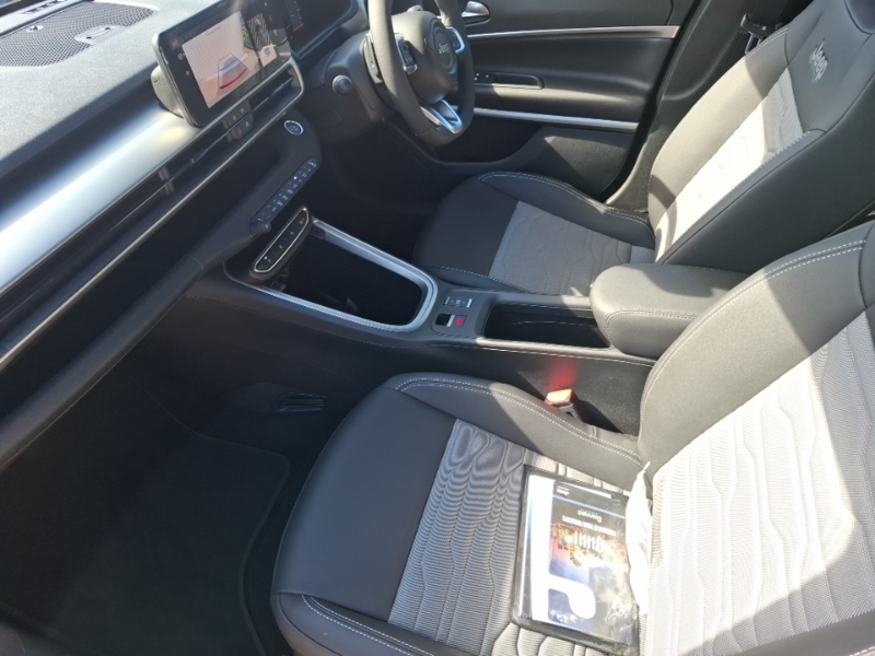 Jeep Avenger 1.2 E-awd E-hybrid Overland Dct Grey #5