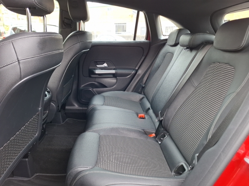 Mercedes-Benz GLA Class Gla 200 Sport SJ21BJK Red #6