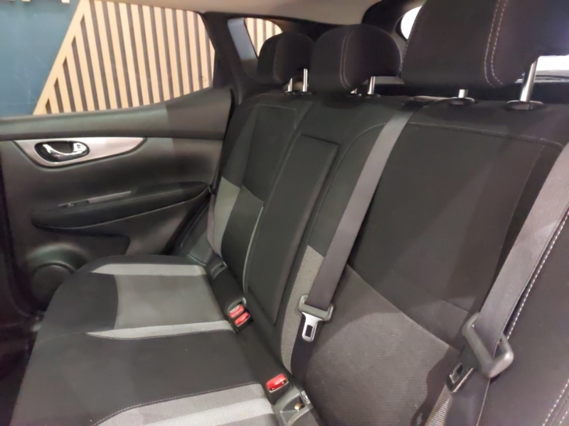 Nissan Qashqai 1.2 Dig-t N-connecta KV67ENM Silver #6