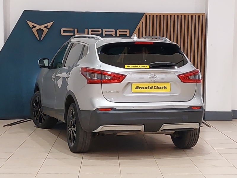 Nissan Qashqai 1.2 Dig-t N-connecta KV67ENM Silver #2