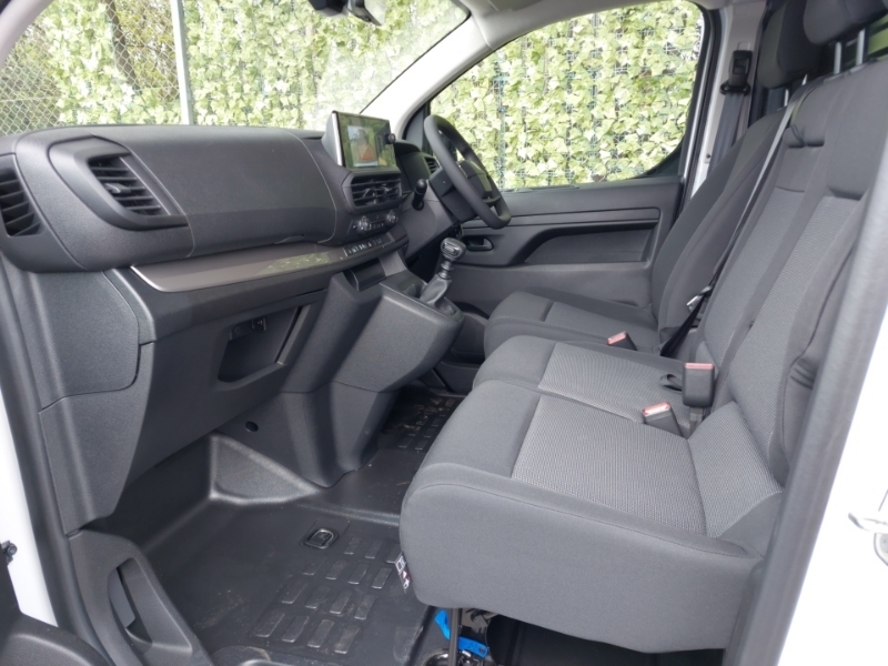 Peugeot Expert 2.0 Bluehdi 145 Asphalt Van SG26YGP White #5