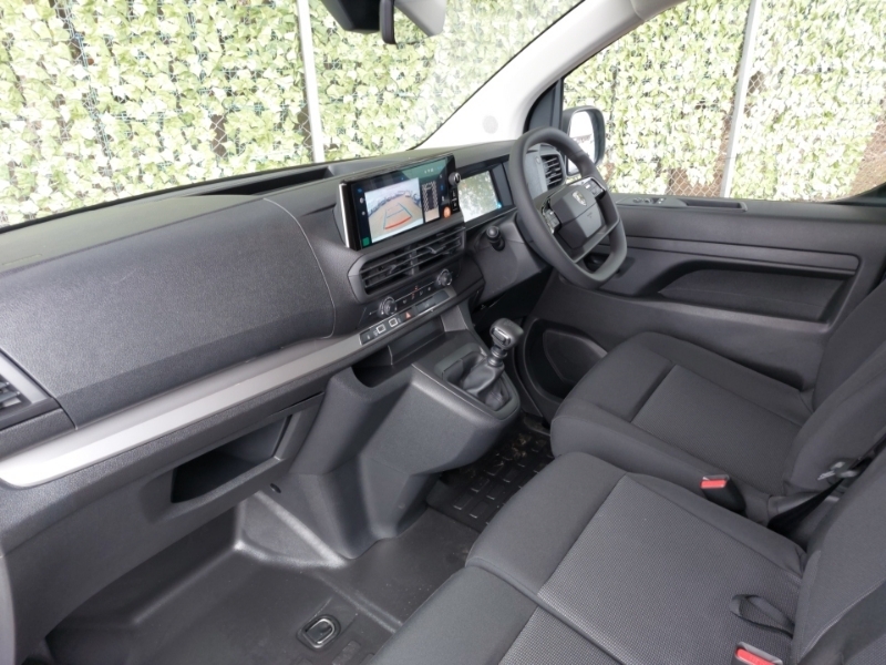 Peugeot Expert 2.0 Bluehdi 145 Asphalt Van SG26YGP White #3