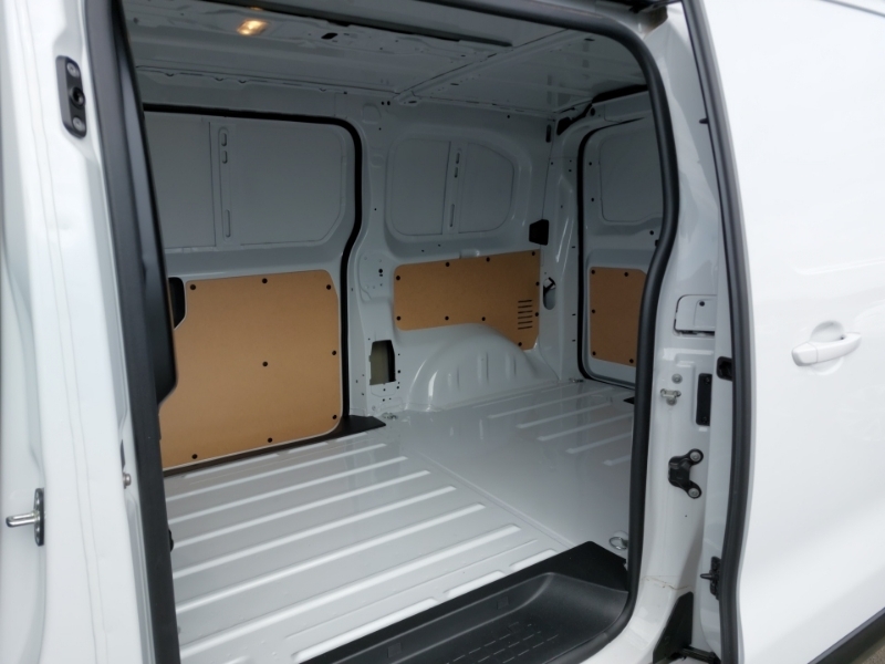 Peugeot Expert 2.0 Bluehdi 145 Asphalt Van SG26YGP White #6