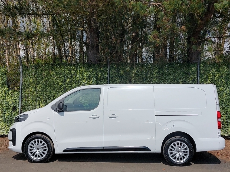 Peugeot Expert 2.0 Bluehdi 145 Asphalt Van SA26LYP White #4