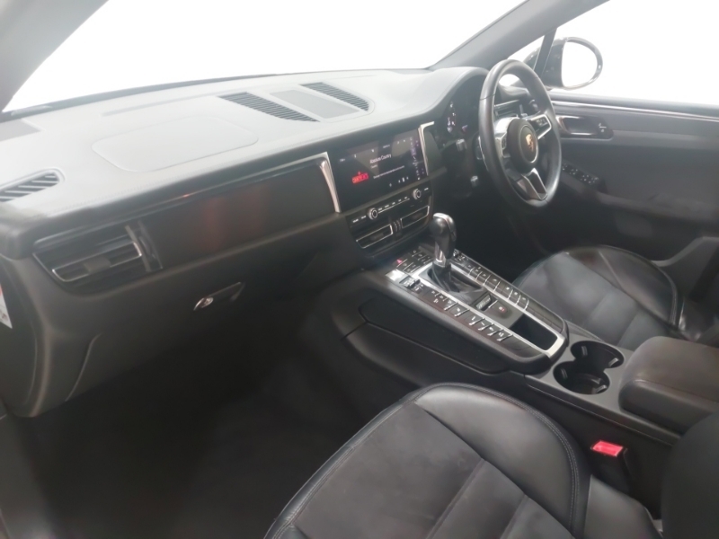 Porsche Macan Gts Pdk FD21BUH Black #5