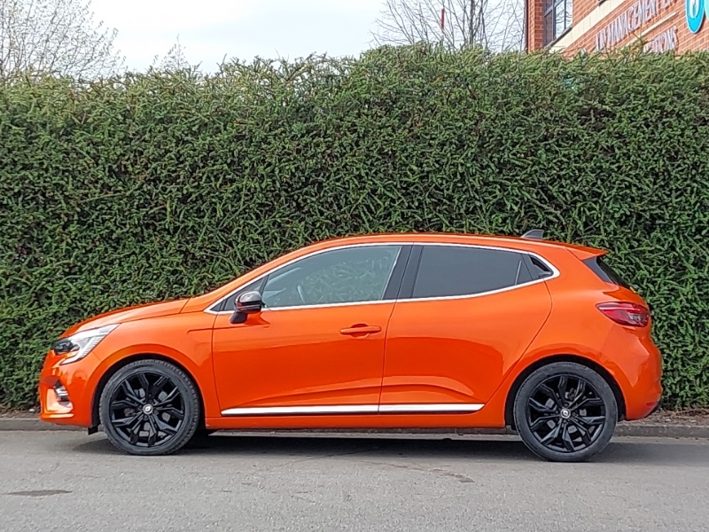 Renault Clio 1.6 E-tech Full Hybrid 145 Techno GV72WWT Orange #4