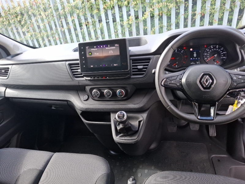 Renault Trafic Ll30 Blue Dci 130 Advance Safety Van SC24KZV White #3
