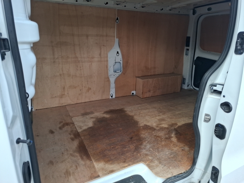 Renault Trafic Ll30 Blue Dci 130 Advance Safety Van SC24KZV White #6