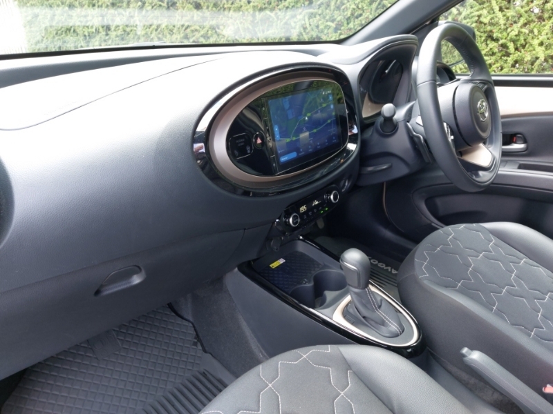 Toyota Aygo X 1.0 Vvt-i Exclusive DW23FLB Beige #5