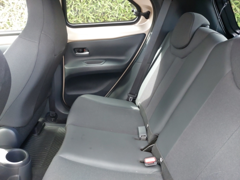 Toyota Aygo X 1.0 Vvt-i Exclusive DW23FLB Beige #6