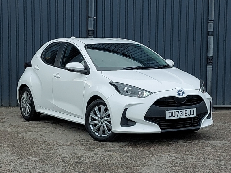 Toyota Yaris 1.5 Hybrid Icon Cvt White