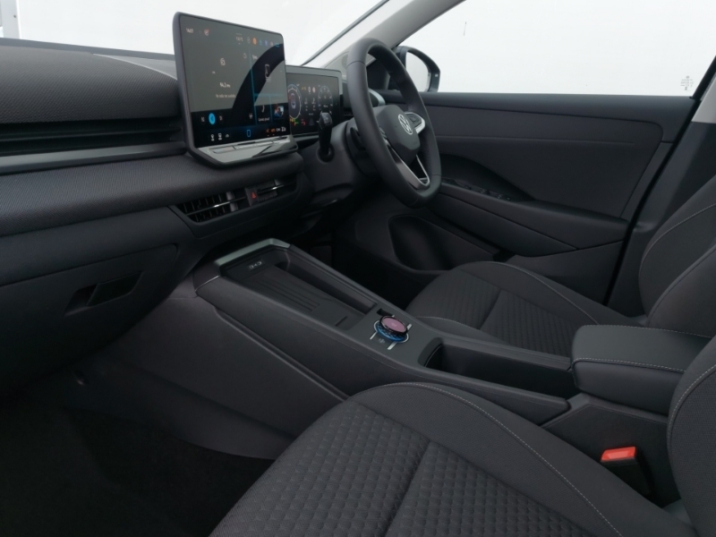 Volkswagen T-Roc 1.5 Etsi Life Dsg Black #5