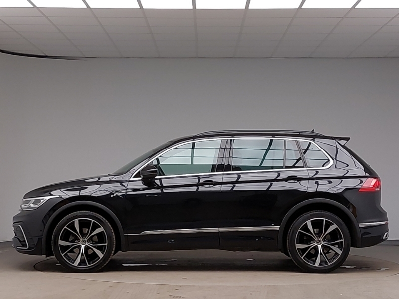 Volkswagen Tiguan 1.5 Tsi 150 R-line Dsg LP72TXE Black #4