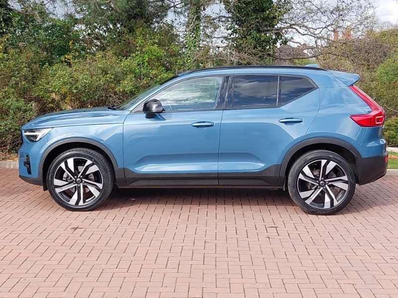 Volvo XC40 2.0 B4p Ultra Dark SL74ESO Blue #4