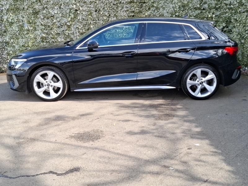 Audi A3 35 Tfsi S Line S Tronic SE73OBR Black #4