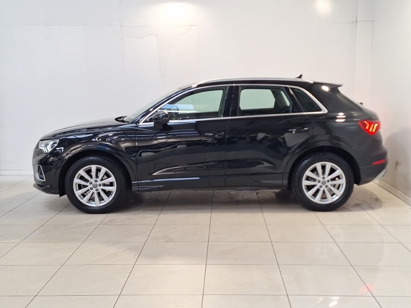 Audi Q3 35 Tdi Sport S Tronic KE69VSV Black #4
