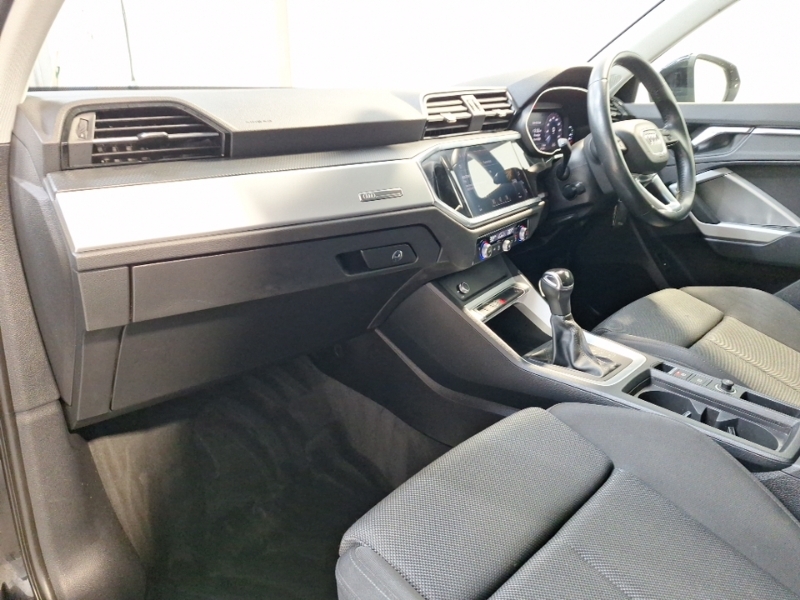 Audi Q3 35 Tdi Sport S Tronic KE69VSV Black #5