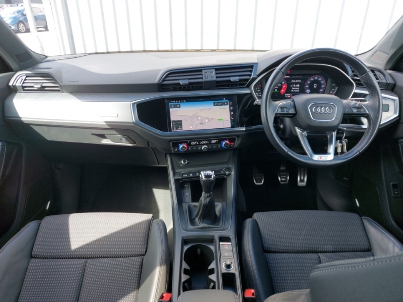 Audi Q3 35 Tfsi S Line YY21HKP Grey #3