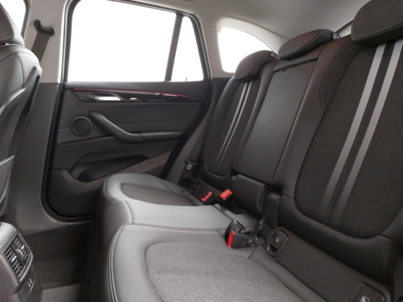 BMW X1 Sdrive 20I Sport Step VK69EKR Black #6