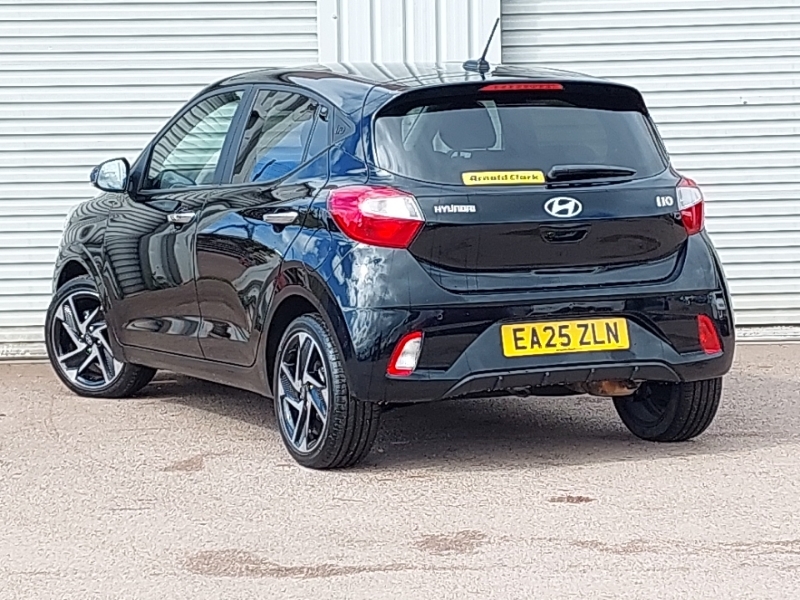 Hyundai I10 1.0 63 Premium Nav EA25ZLN Black #2