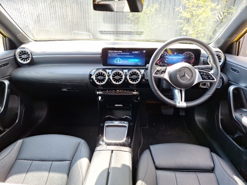Mercedes-Benz A Class A180 Sport Executive LA23ZJU Yellow #3