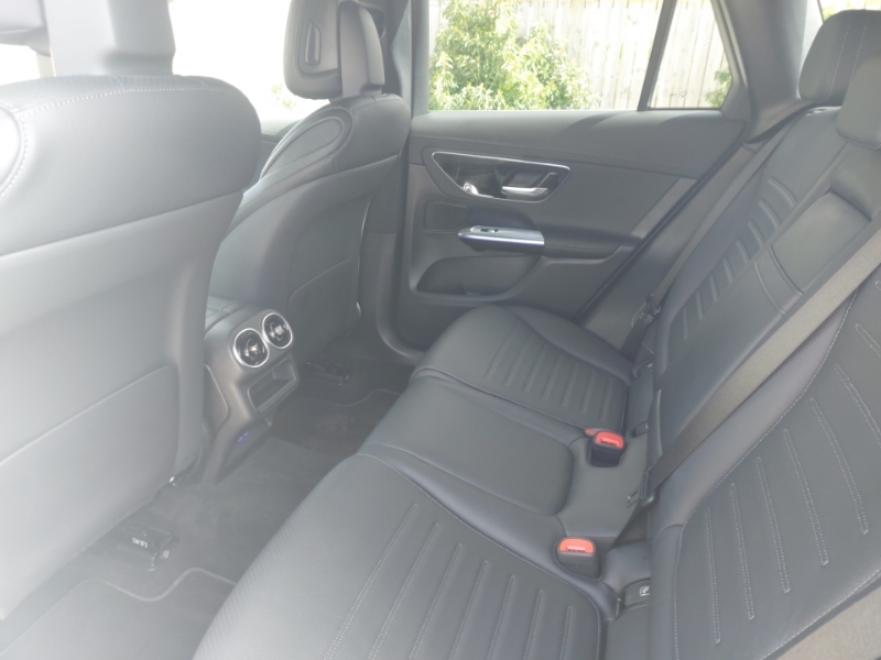Mercedes-Benz GLC Class Glc 300D 4Matic Amg Line Premium 9G-tronic White #6