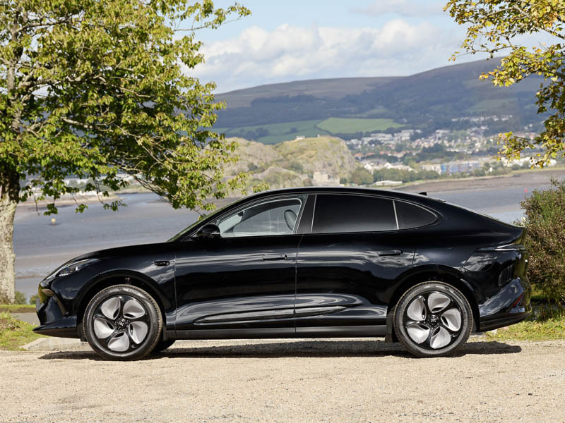 MG IM6 300Kw Long Range 100Kwh SUN0402 Black #4