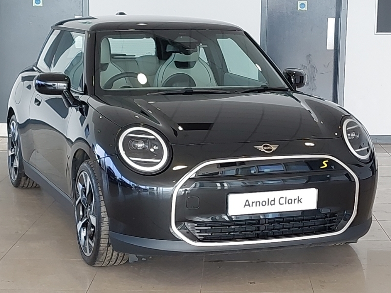Mini Hatch 160Kw Se Exclusive 54Kwh Black