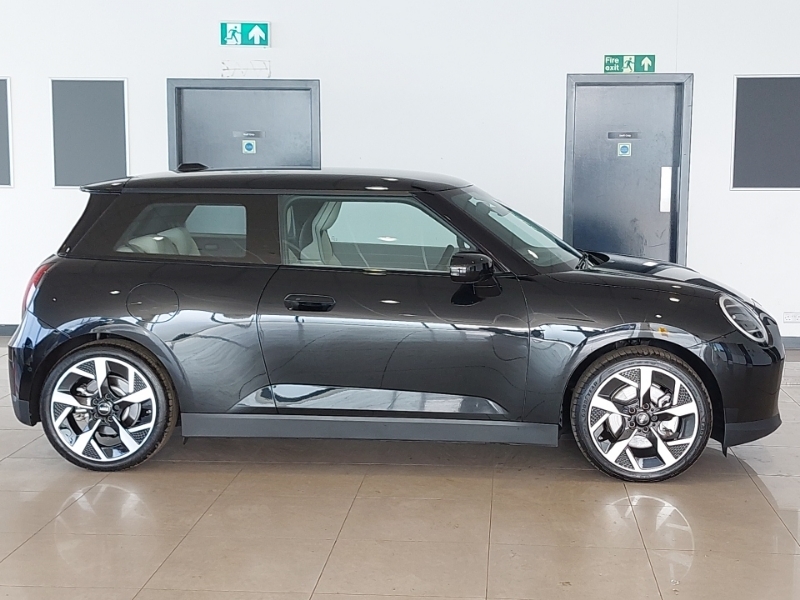 Mini Hatch 160Kw Se Exclusive 54Kwh Black #3
