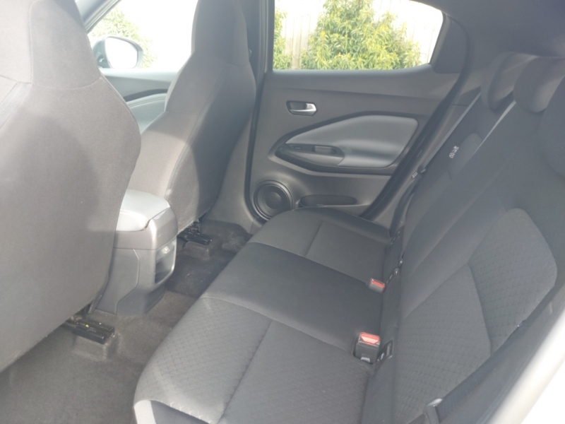 Nissan Juke 1.0 Dig-t 114 N-connecta NV21TDZ Silver #6