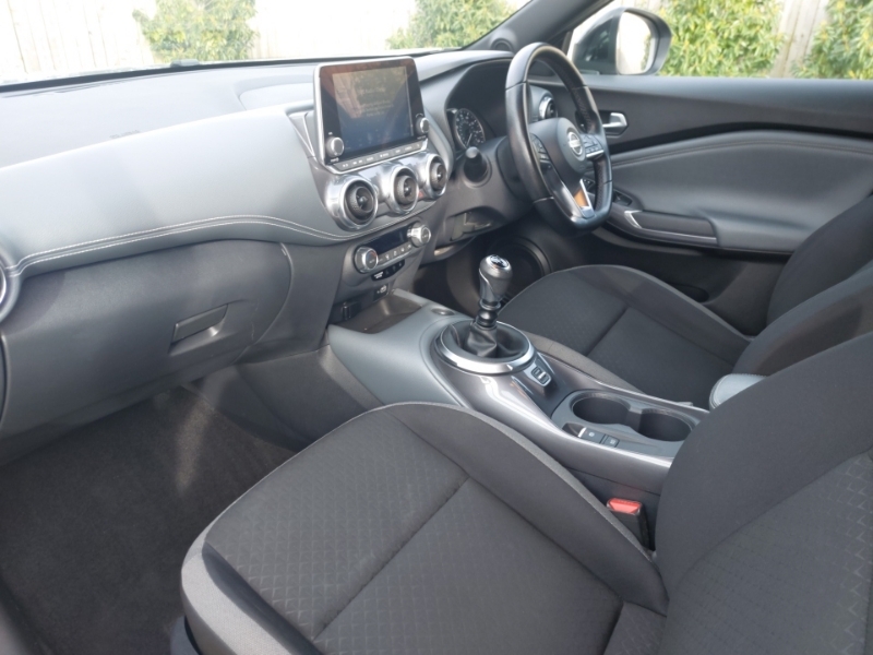 Nissan Juke 1.0 Dig-t 114 N-connecta NV21TDZ Silver #5