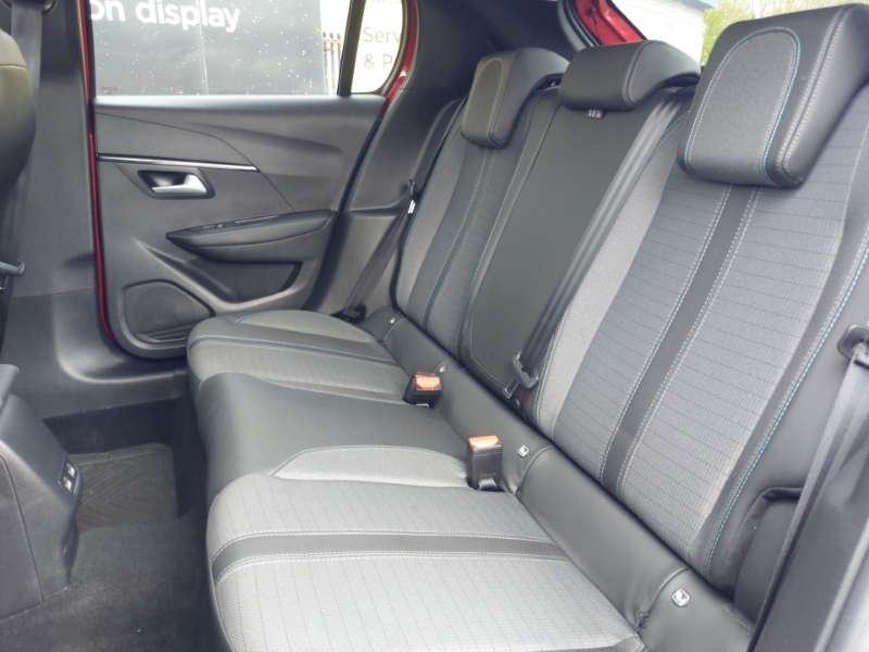 Peugeot 208 1.2 Puretech 100 Allure Premium MD70LPN Red #6