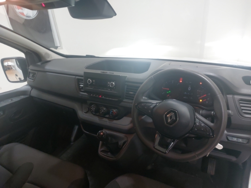 Renault Trafic Sl28 Blue Dci 130 Business Van LL22TFV White #3