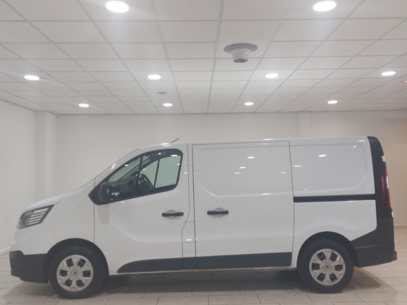 Renault Trafic Sl28 Blue Dci 130 Business Van LL22TFV White #4